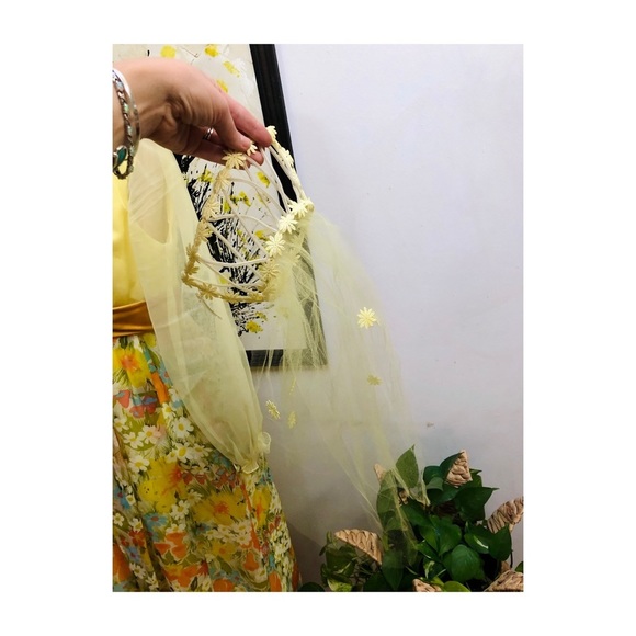 Quirky Bride!!!! Wedding Dress w Veil - Picture 14 of 16